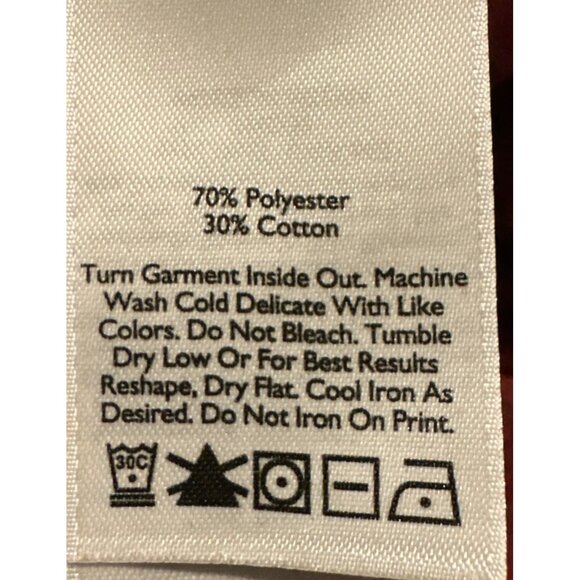 Eddie Bauer Womens XS Red Geometric V-neck Lightweight Short Sleeve Shirt - Picture 3 of 4